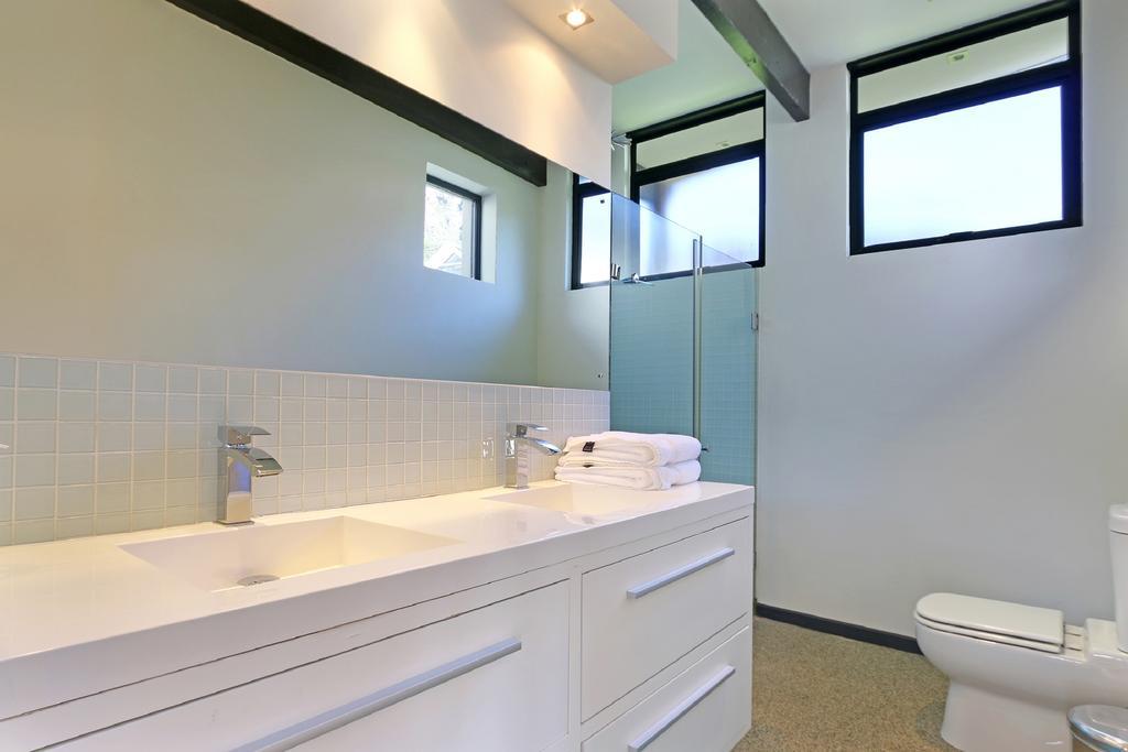 Villa Aqua By Totalstay Cape Town Ngoại thất bức ảnh